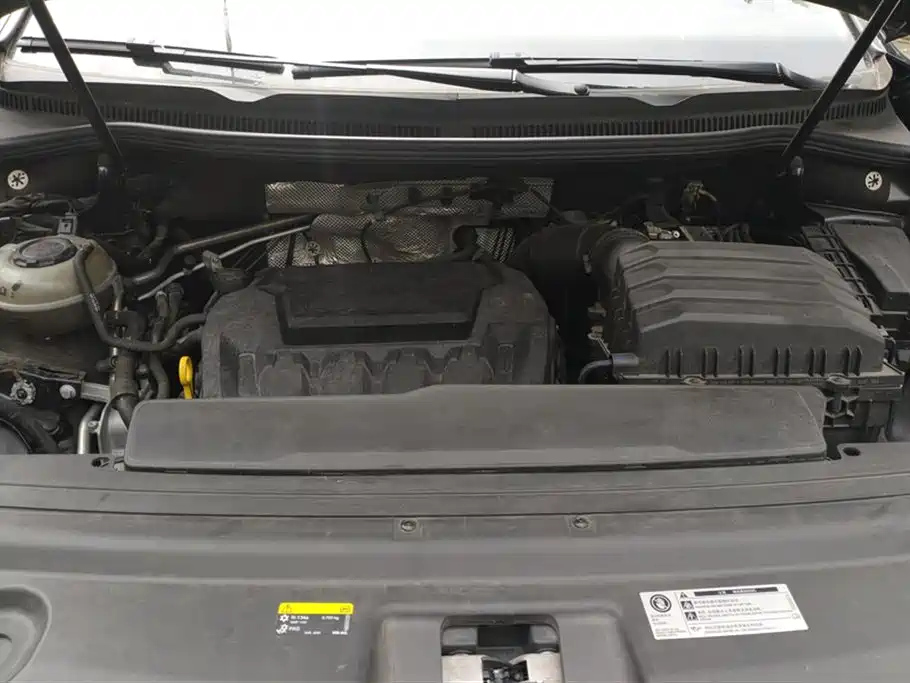 VOLKSWAGEN VILORAN 2022
