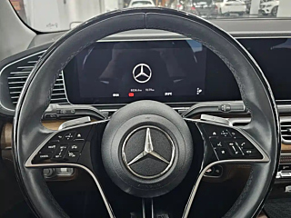 MERCEDES BENZ GLS 2024 YEAR GLS 450 4MATIC LUXURY 2024