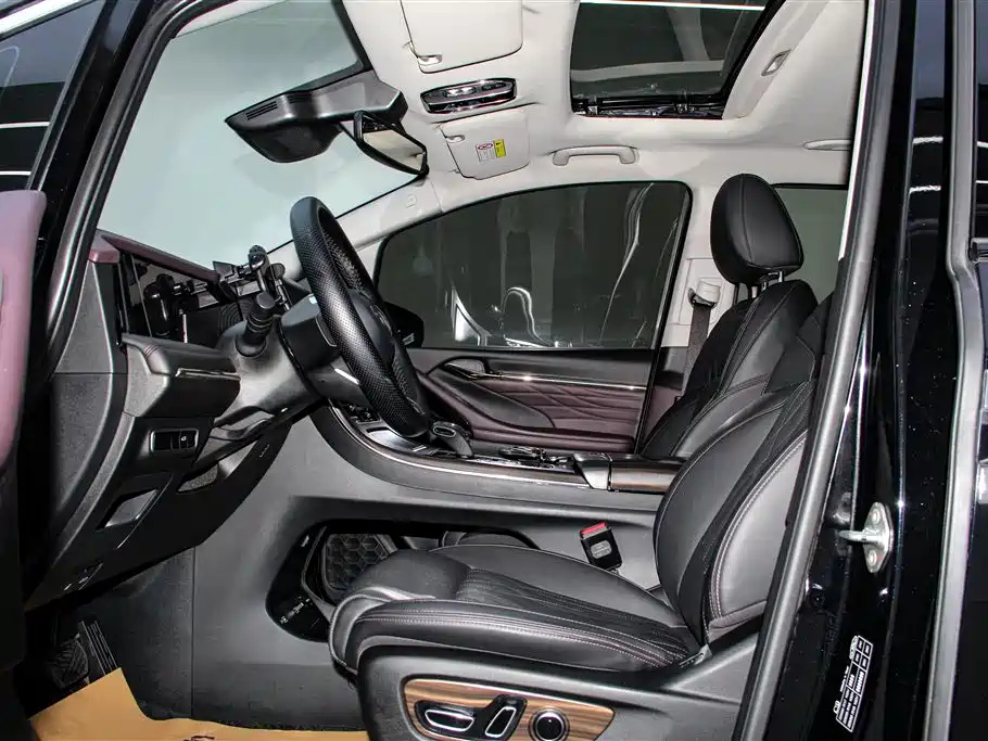 TRUMPCHI M8 2023