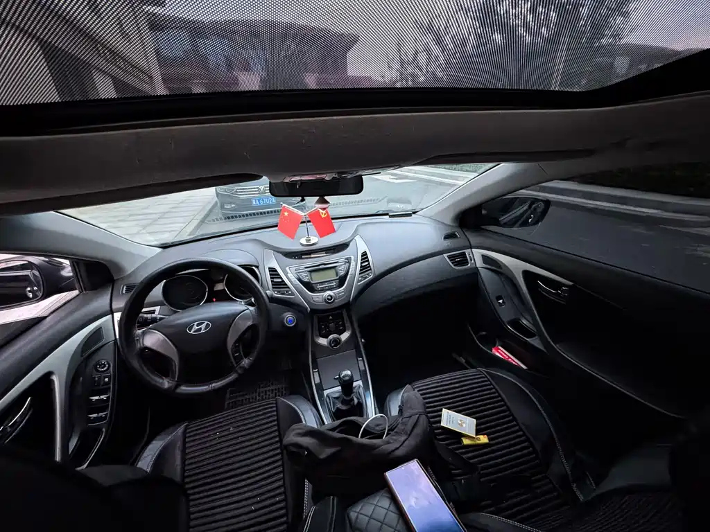 HYUNDAI ELANTRA 2014