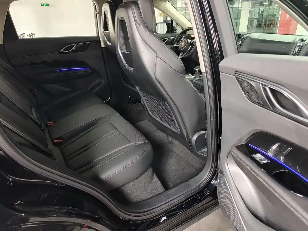 HONGQI HS3 PHEV 2024
