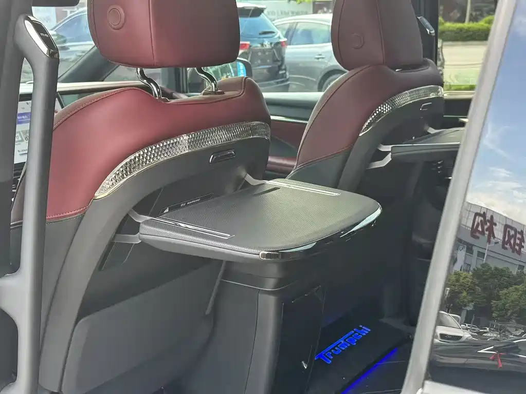 TRUMPCHI M8 2023