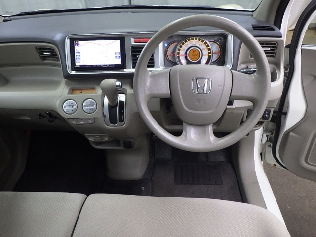 HONDA LIFE 2011