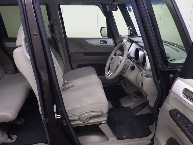 HONDA N BOX PLUS 2016
