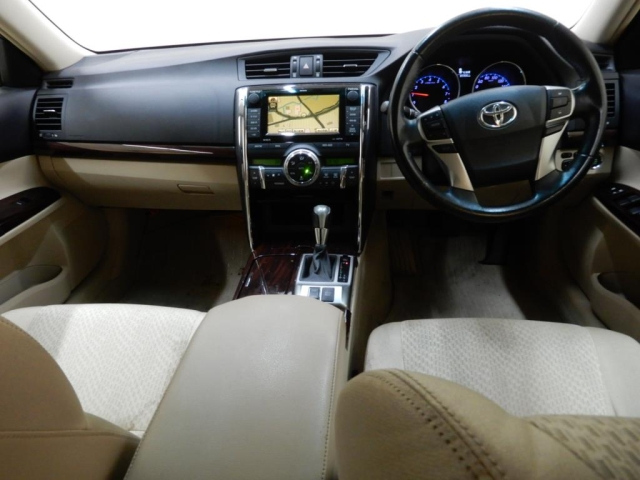 TOYOTA MARK X 2012