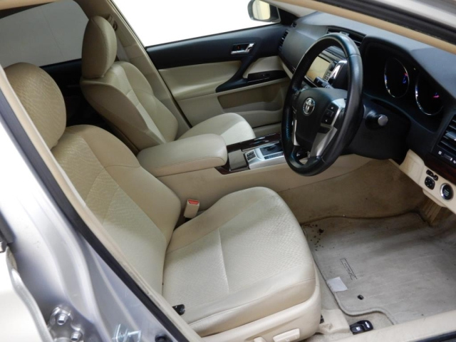 TOYOTA MARK X 2012