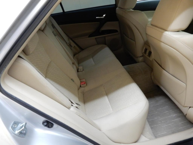 TOYOTA MARK X 2012