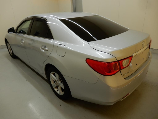 TOYOTA MARK X 2012