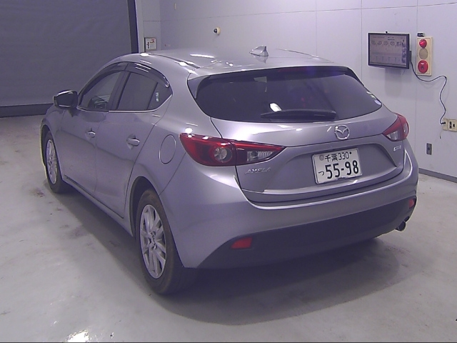 MAZDA AXELA 2016