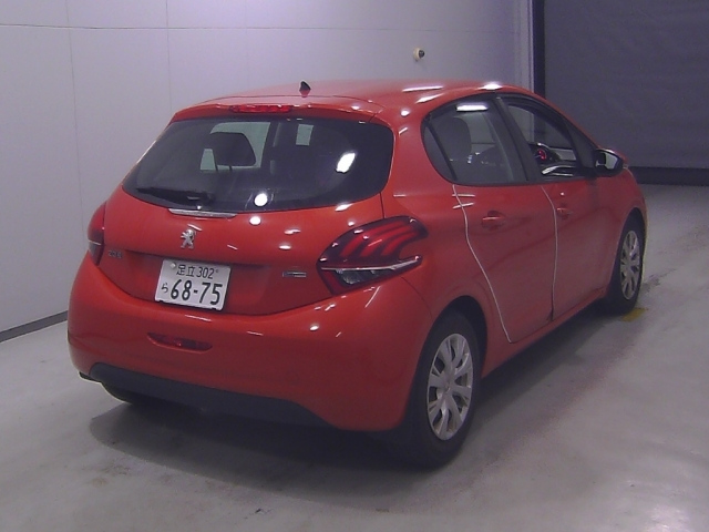 PEUGEOT 208 2016