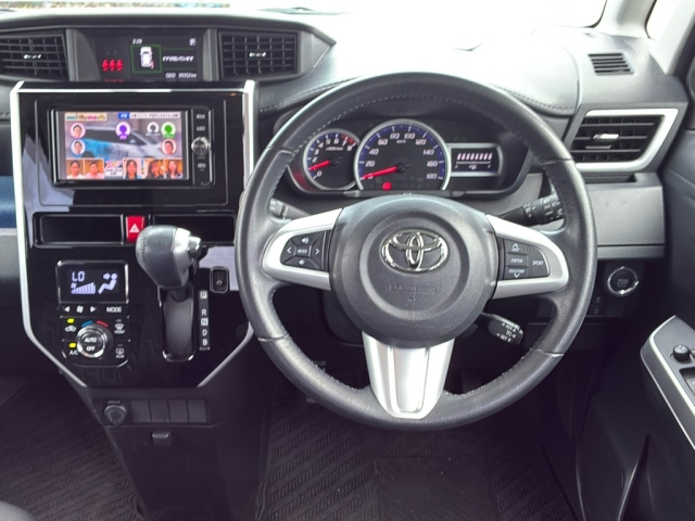 TOYOTA TANK 2017