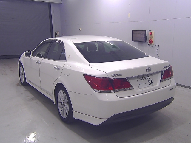 TOYOTA CROWN 2013