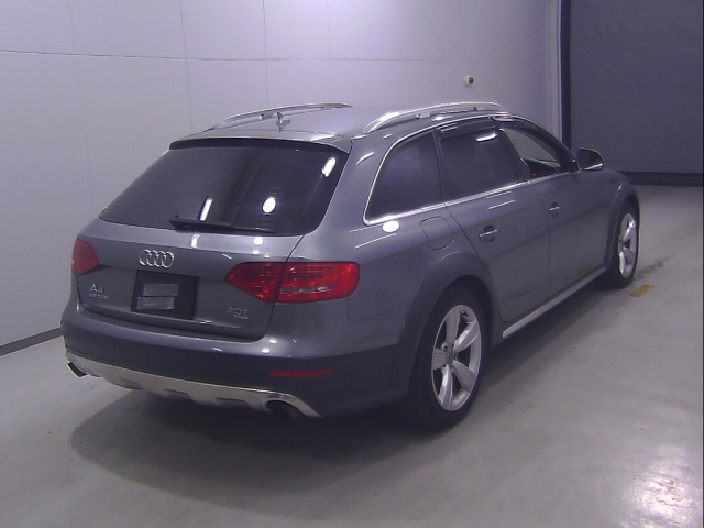 AUDI A4 2010