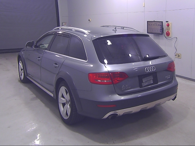 AUDI A4 2010