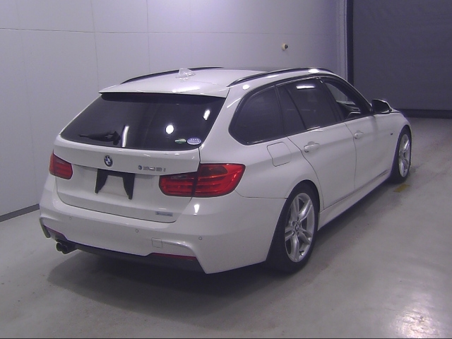 BMW 3 SERIES 2013