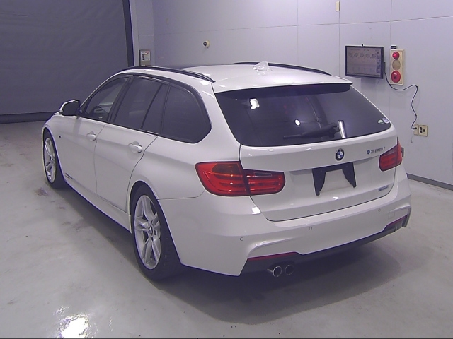 BMW 3 SERIES 2013