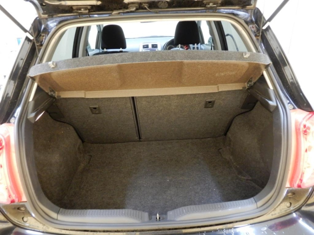 TOYOTA AURIS 2009