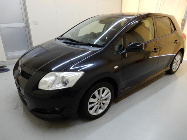 TOYOTA AURIS 2009
