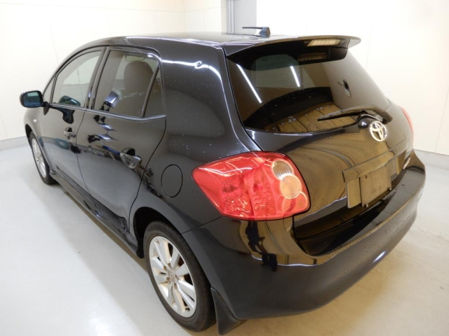 TOYOTA AURIS 2009