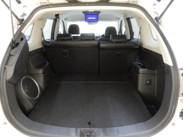MITSUBISHI OUTLANDER PHEV 2014