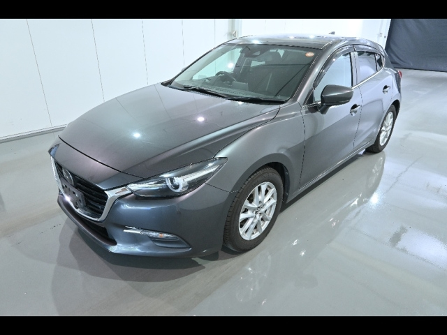 MAZDA AXELA 2017