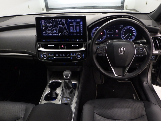 TOYOTA CROWN 2021