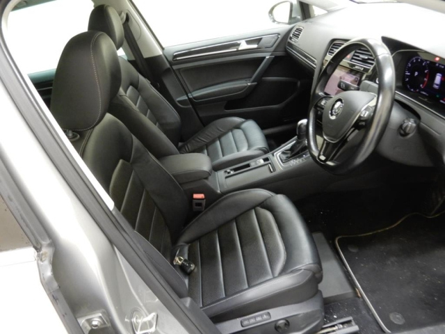 VOLKSWAGEN GOLF VARIANT 2020