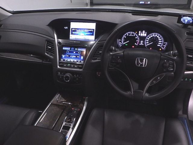 HONDA LEGEND 2015
