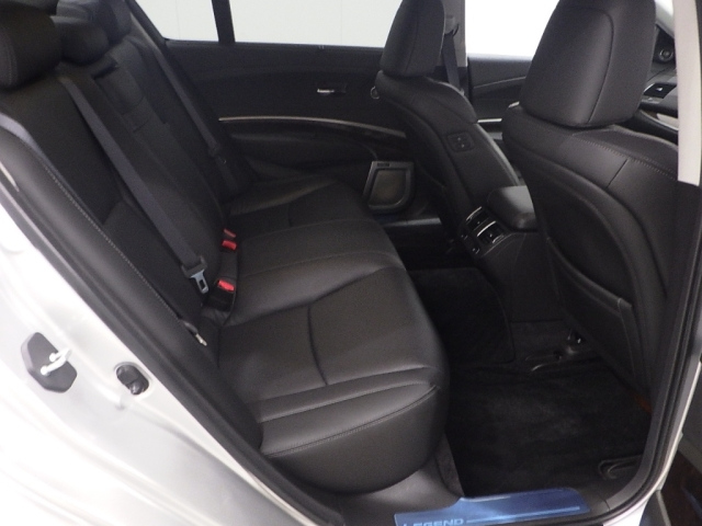 HONDA LEGEND 2015