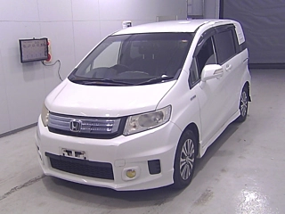 HONDA FREED 2013
