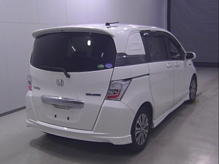 HONDA FREED 2013