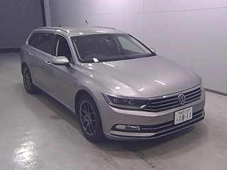 VOLKSWAGEN PASSAT VARIANT 2015