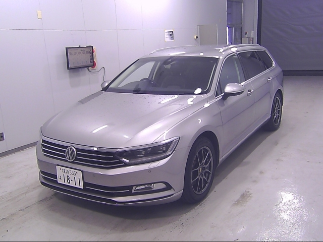 VOLKSWAGEN PASSAT VARIANT 2015