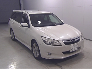 SUBARU EXIGA 2014
