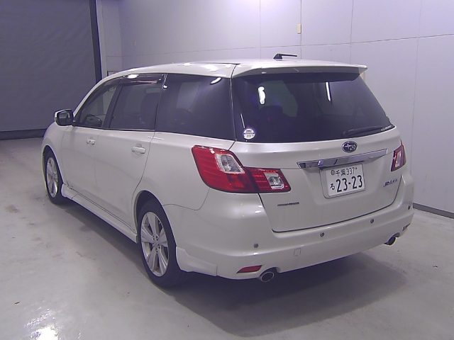 SUBARU EXIGA 2014