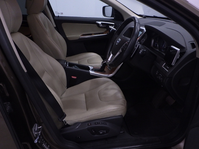 VOLVO XC60 2016