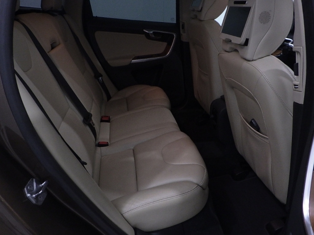 VOLVO XC60 2016