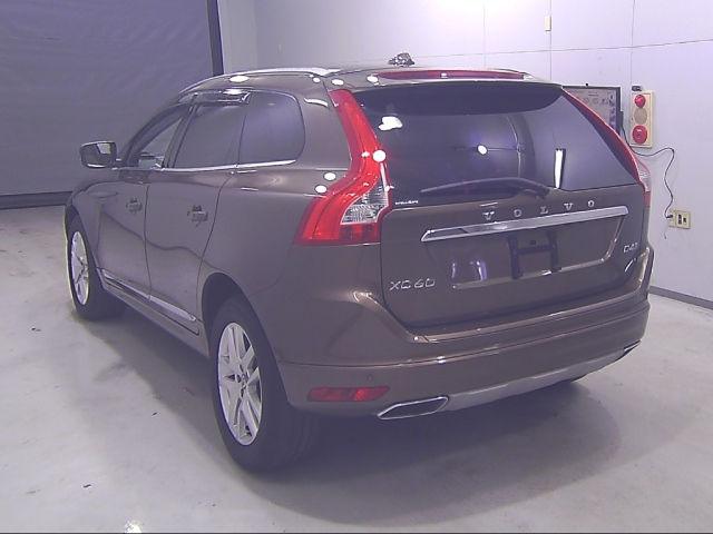 VOLVO XC60 2016