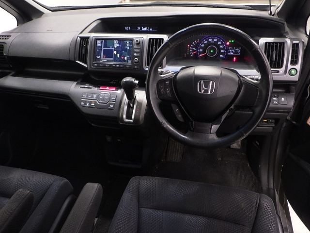 HONDA STEP WAGON 2010