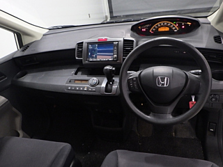 HONDA FREED 2008