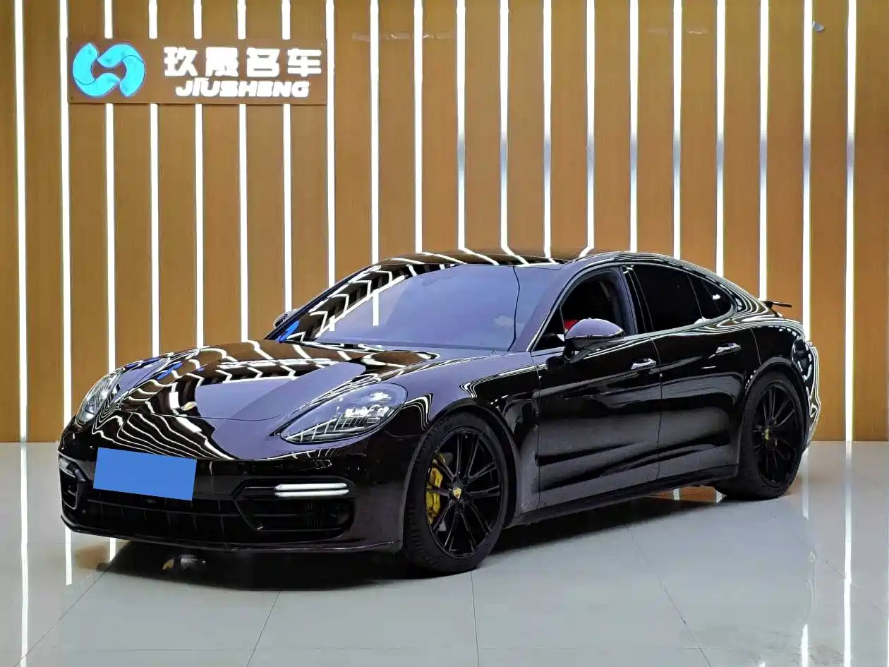 PORSCHE PANAMERA 2019