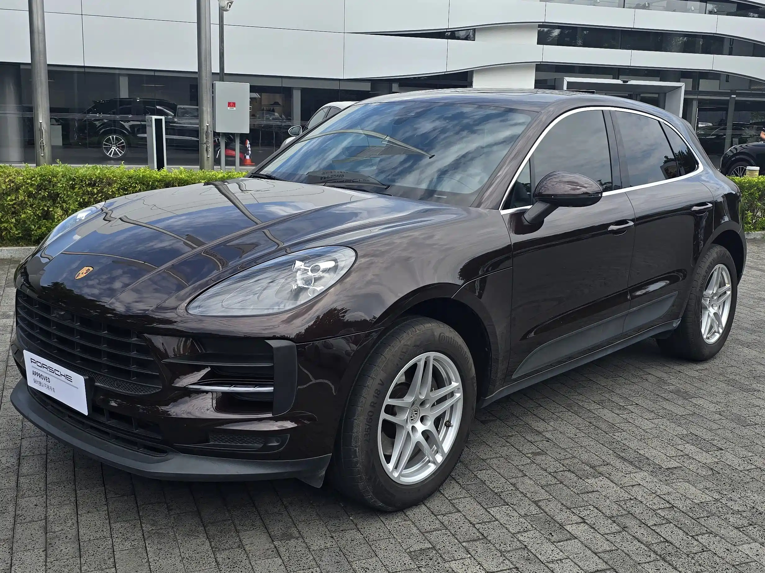 PORSCHE MACAN 2021
