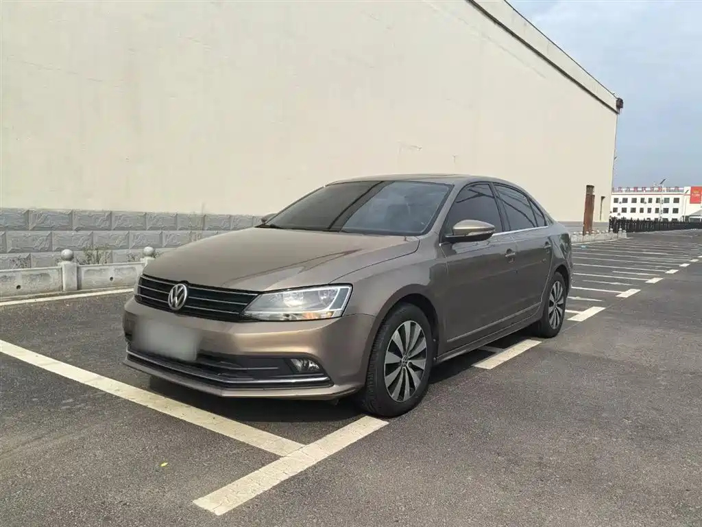 VOLKSWAGEN SAGITAR 2018