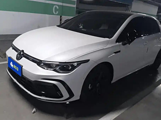 VOLKSWAGEN GOLF 2023