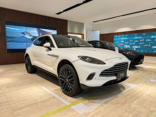 ASTON MARTIN DBX  2023 YEAR 4.0T V8 2023