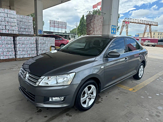 VOLKSWAGEN SANTANA 2015