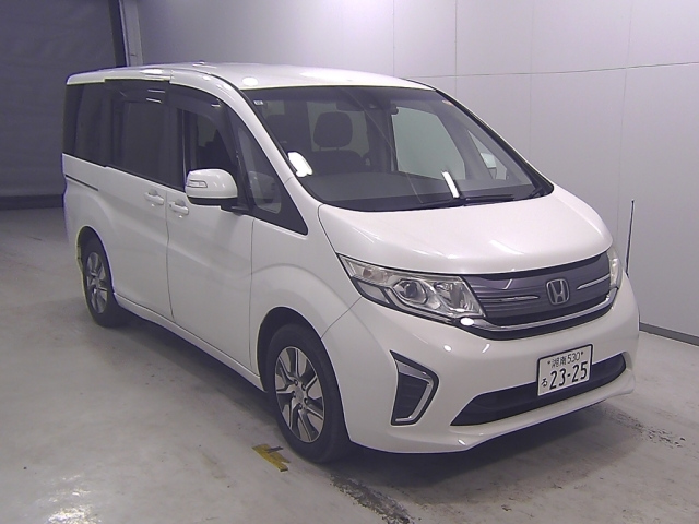 HONDA STEP WAGON 2015