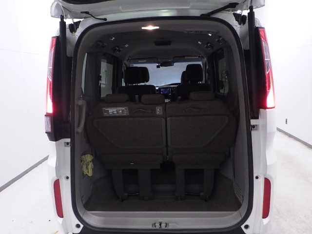 HONDA STEP WAGON 2015