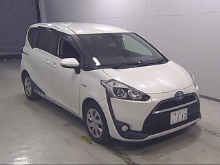 TOYOTA SIENTA 2016