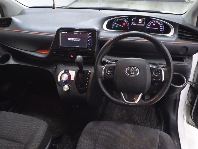 TOYOTA SIENTA 2019
